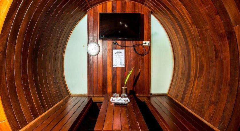 Prew Lom Chom Nam Resort Ban Phan Sadet Nok Exterior photo